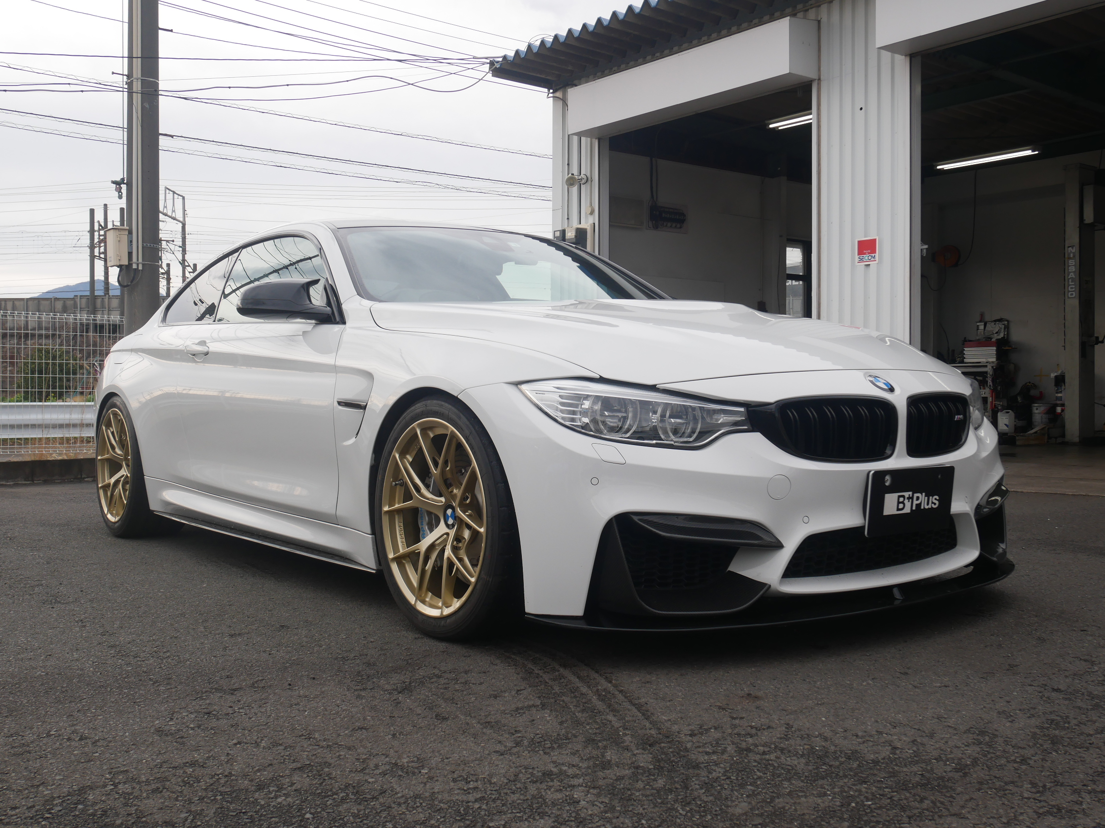 F82M4 FTPチャージパイプ、ラプターダウンパイプ、ＤＭＥチューン施工